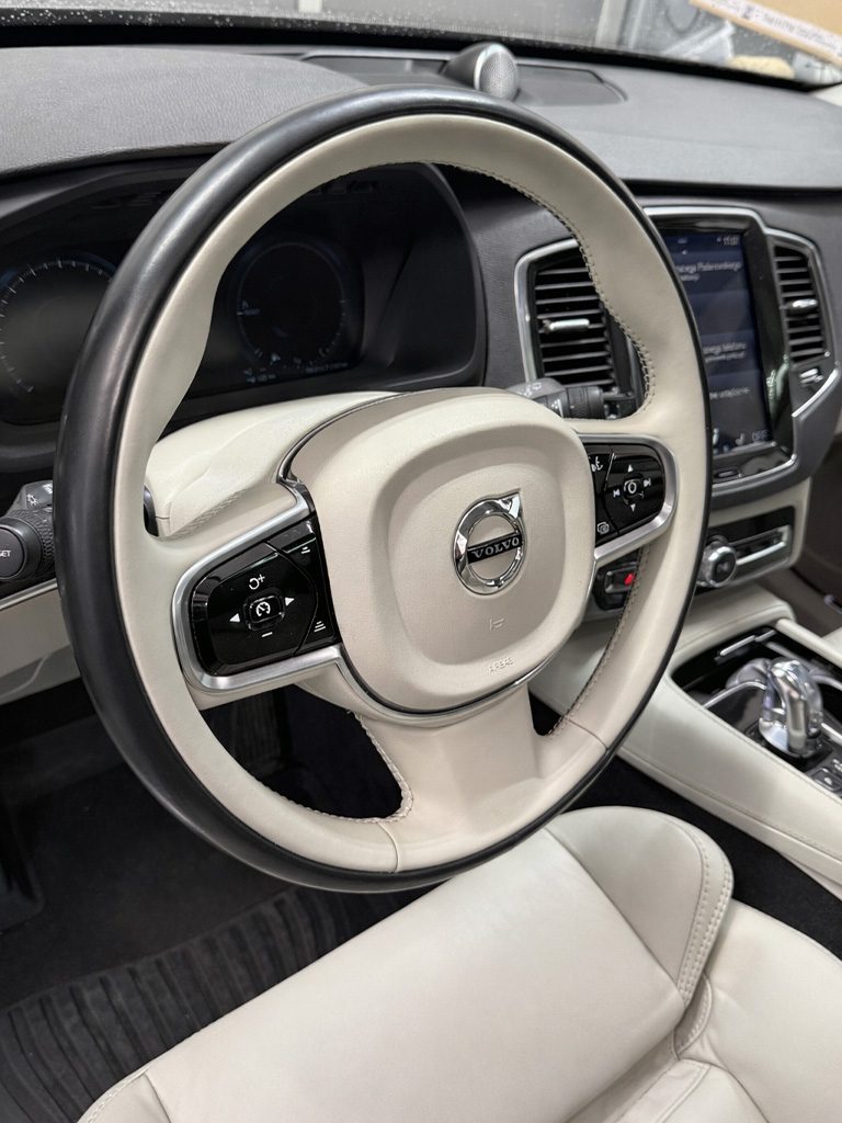 Volvo XC90 kierownica po renowacji